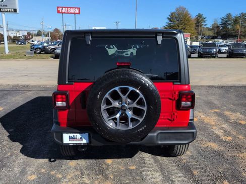 New 2026 Jeep Wrangler Unlimited Sport AWD/4WD image 7