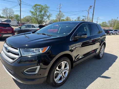 Used 2018 Ford Edge Titanium AWD/4WD image 4