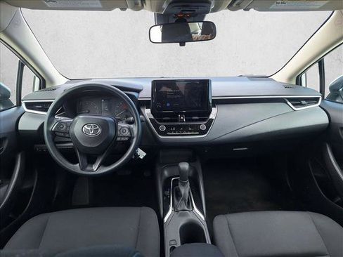 Used 2025 Toyota Corolla LE FWD image 16