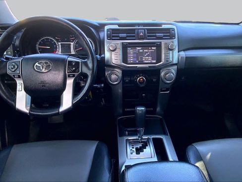 Used 2018 Toyota 4Runner SR5 Premium RWD image 16
