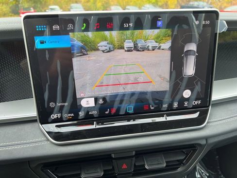 New 2026 Volkswagen Tiguan SE image 28