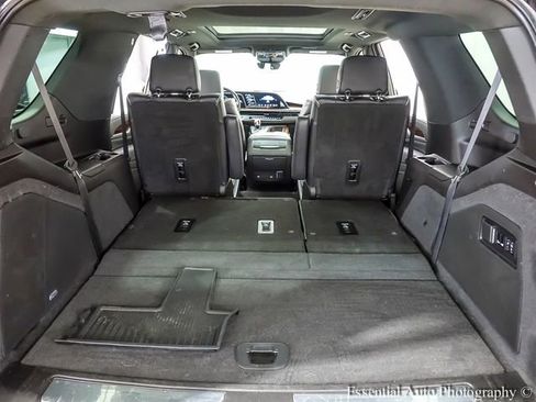 Used 2021 Cadillac Escalade Premium Luxury w/ Driver Assist Tech Package AWD/4WD image 26