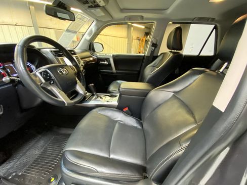 Used 2023 Toyota 4Runner Limited AWD/4WD image 21