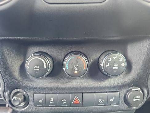 Used 2015 Jeep Wrangler Unlimited Sahara w/ Dual Top Group image 21