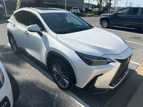 Used 2024 Lexus NX 350 AWD w/ Vision Package image 2