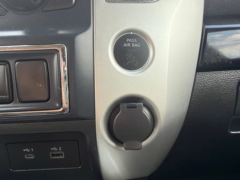 Used 2021 Nissan Titan SV w/ SV Convenience Package AWD/4WD image 39