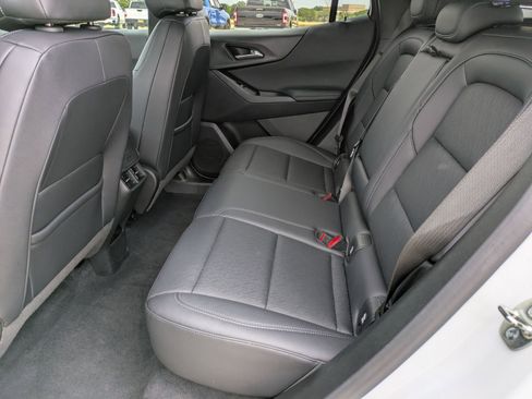 Used 2025 Chevrolet Equinox LT w/ Convenience Package II image 13