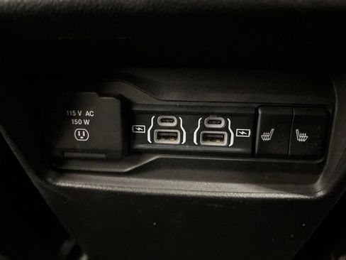 Used 2023 Jeep Grand Cherokee Limited w/ Luxury Tech Group II AWD/4WD image 41