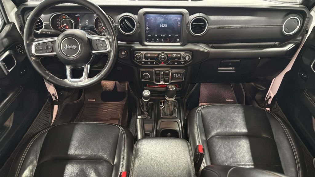 Used 2021 Jeep Wrangler Unlimited Sahara w/ Uconnect 4C Nav & Sound Group AWD/4WD image 18