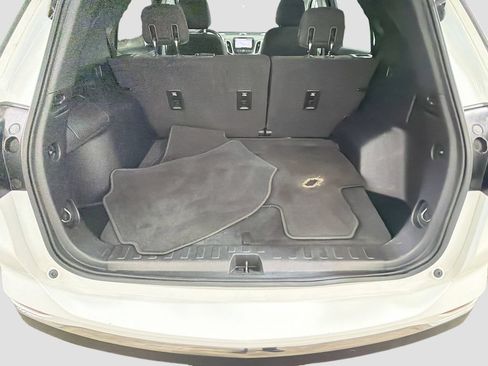 Used 2019 Chevrolet Equinox LT w/ Sun & Navigation Package AWD/4WD image 30