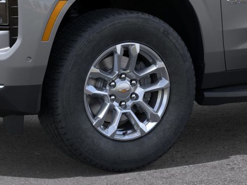 New 2026 Chevrolet Suburban LS RWD image 9