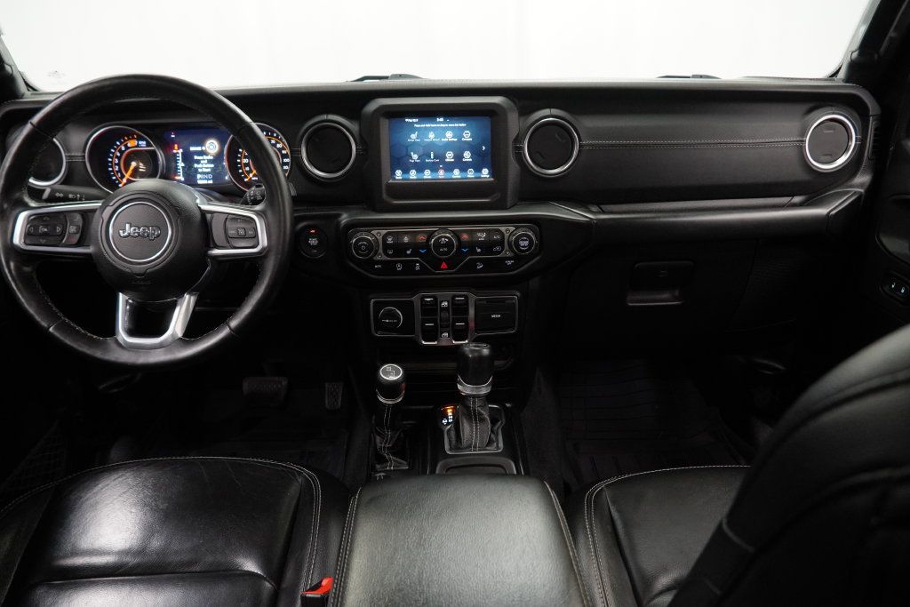 Used 2020 Jeep Wrangler Unlimited Sahara w/ Cold Weather Group AWD/4WD image 3