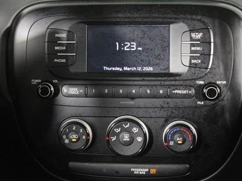 Used 2018 Kia Soul Base image 7