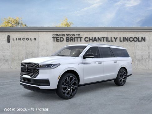 New 2026 Lincoln Navigator L Reserve AWD/4WD image 2
