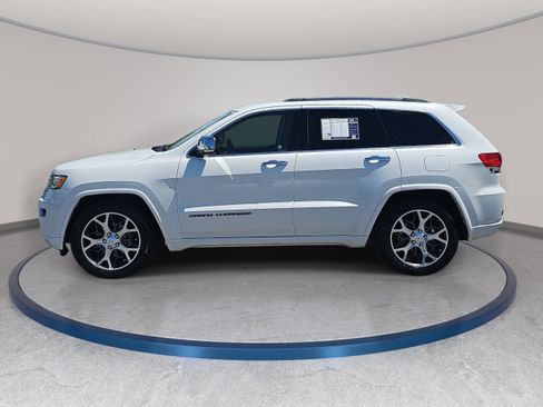 Used 2020 Jeep Grand Cherokee Overland AWD/4WD image 8