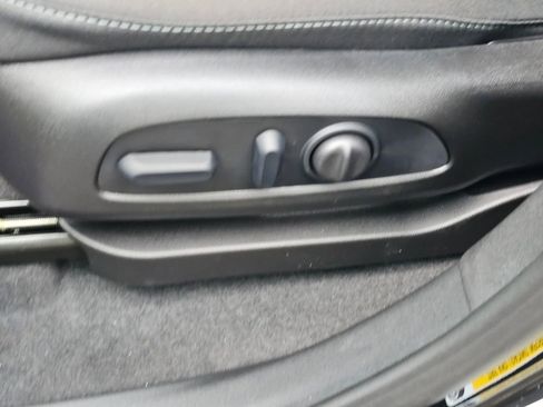 New 2027 Chevrolet Bolt LT w/ Comfort Package FWD image 22