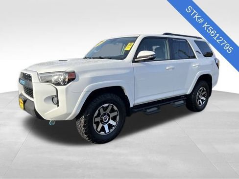 Used 2019 Toyota 4Runner TRD Off-Road Premium image 3