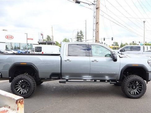 Used 2024 GMC Sierra 3500 Denali w/ Denali Reserve Package AWD/4WD image 6