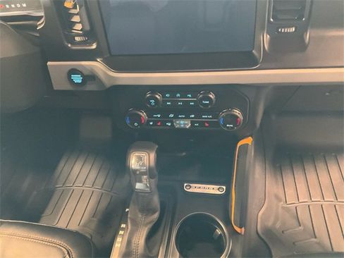Certified 2023 Ford Bronco Badlands image 11