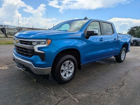 Used 2025 Chevrolet Silverado 1500 LT AWD/4WD image 8