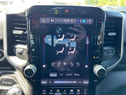 Used 2025 RAM 1500 Laramie w/ Laramie Southwest Edition AWD/4WD image 18