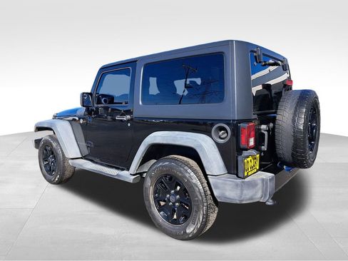 Used 2015 Jeep Wrangler Sport AWD/4WD image 3