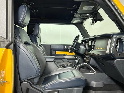 Used 2021 Ford Bronco First Edition AWD/4WD image 11