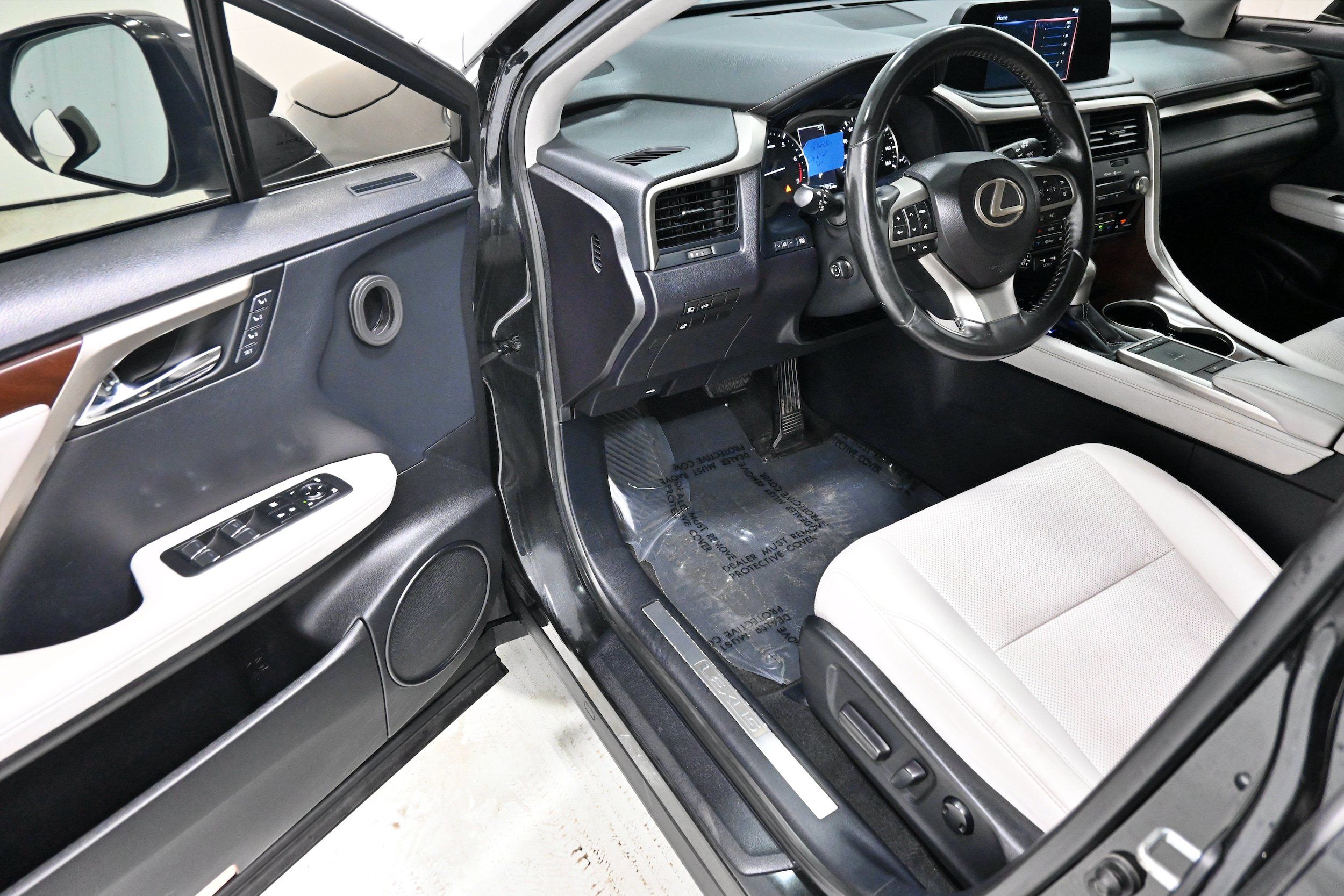 Used 2020 Lexus RX 350 AWD w/ Premium Package image 4