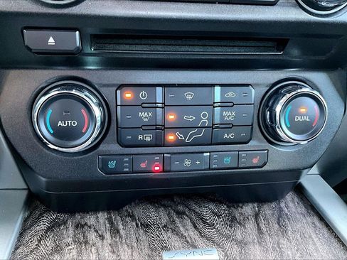 Used 2017 Ford F450 Lariat w/ Chrome Package image 29