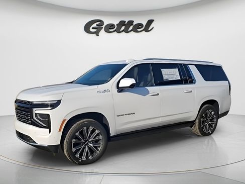 New 2026 Chevrolet Suburban High Country image 4