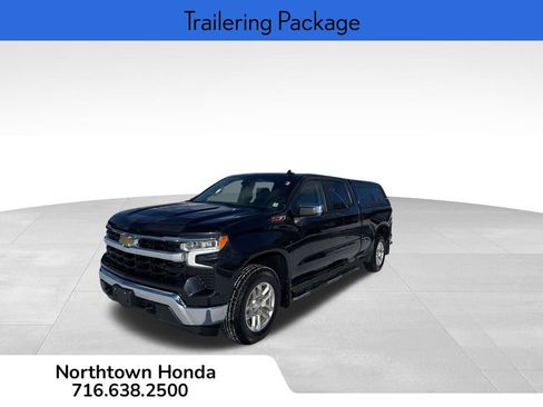 Used 2022 Chevrolet Silverado 1500 LT w/ Z71 Off-Road Package image 9