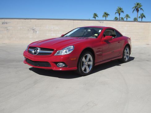 Used 2009 Mercedes-Benz SL 550 image 1
