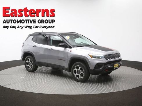 Used 2022 Jeep Compass Trailhawk w/ Trailhawk Elite Group AWD/4WD image 50