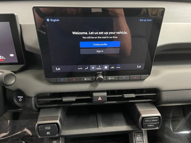 Used 2026 Toyota RAV4 LE AWD/4WD image 30