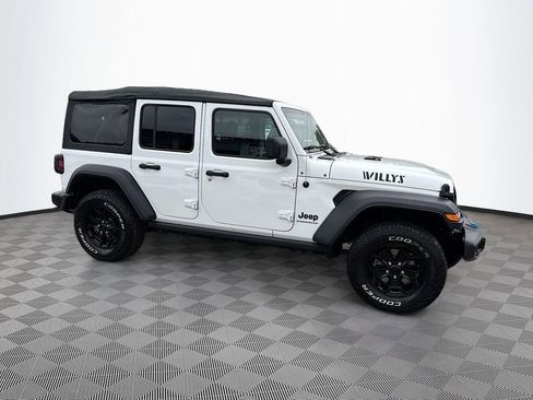 Used 2023 Jeep Wrangler Unlimited w/ Cold Weather Group image 5