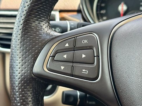 Used 2019 Mercedes-Benz GLE 400 4MATIC image 16