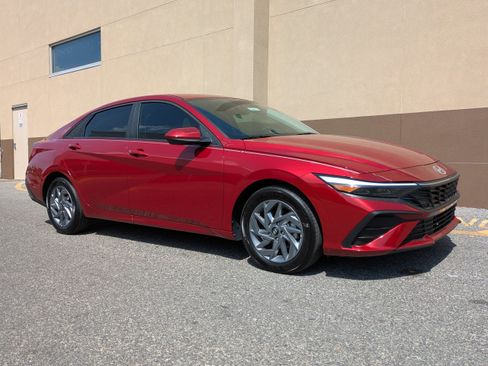 New 2026 Hyundai Elantra Blue image 2