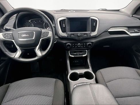 Used 2024 GMC Terrain SLE w/ Driver Convenience Package image 16