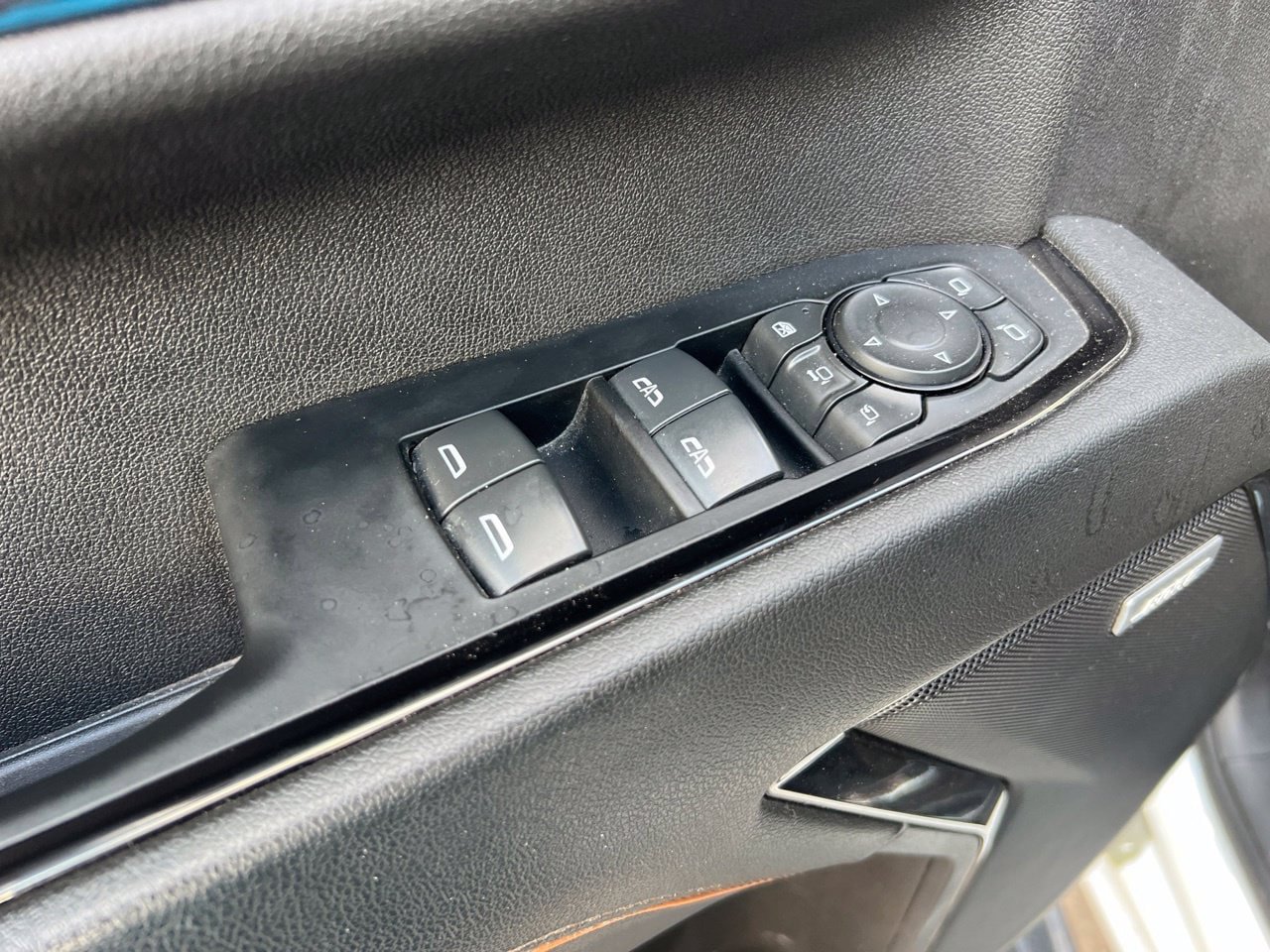 Used 2024 GMC Sierra 2500 AT4 w/ AT4 Premium Plus Package AWD/4WD image 12