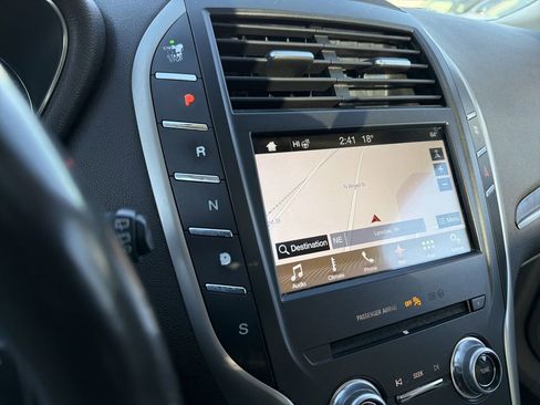 Used 2017 Lincoln MKC Reserve w/ Lincoln MKC Climate Package image 27