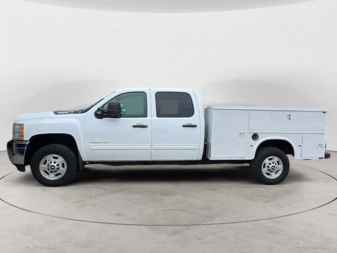 Used 2014 Chevrolet Silverado 2500 LT w/ Convenience Package AWD/4WD image 3