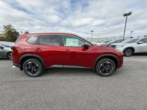 New 2026 Nissan Rogue SV w/ SV Premium Package image 4