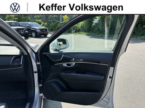 Used 2019 Volvo XC90 T6 Momentum w/ Advanced Package AWD/4WD image 31