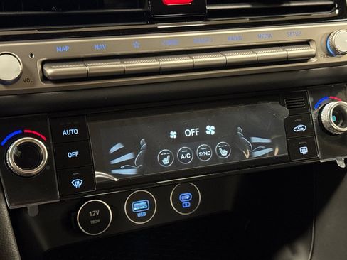 New 2026 Genesis G70 2.5T RWD image 20