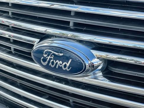 Used 2016 Ford Transit 350 XLT image 31