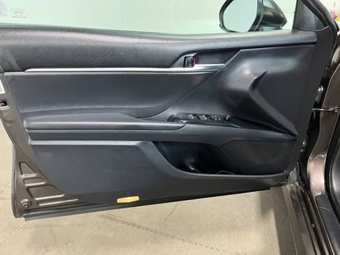 Used 2018 Toyota Camry LE FWD image 20