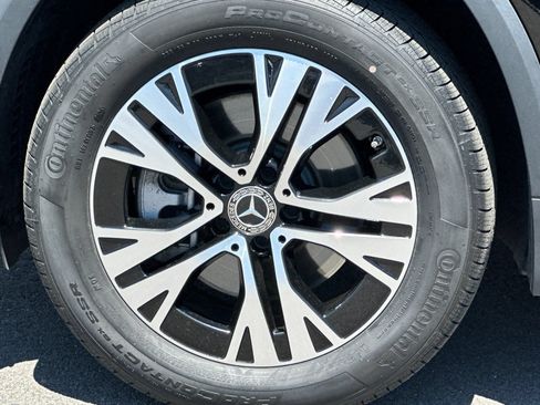 Certified 2025 Mercedes-Benz GLA 250 image 30