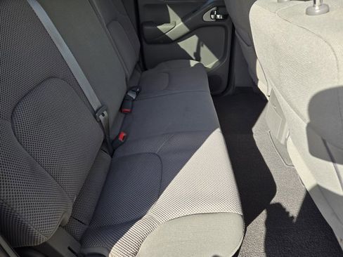 Used 2020 Nissan Frontier SV w/ Midnight Edition Floor Mats image 29