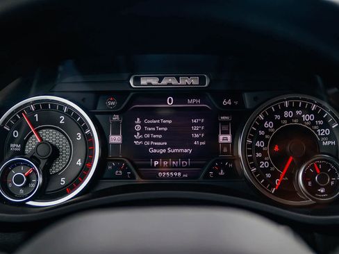 Used 2022 RAM 2500 Laramie AWD/4WD image 23
