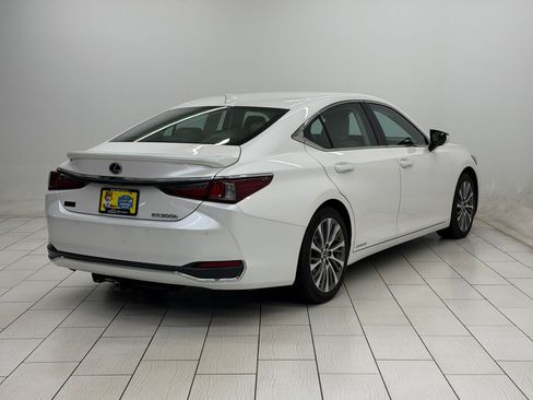 Used 2021 Lexus ES 300h w/ Premium Package FWD image 7